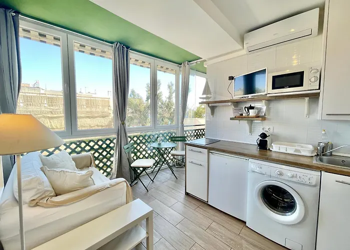 Mediterraneo Front - Eaw Homes Apartman
