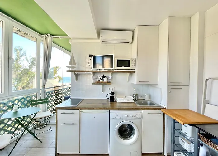 Mediterraneo Front - Eaw Homes